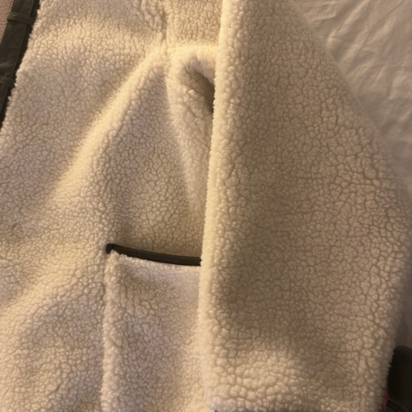 Sundae School Jeogori Messenger Fleece - Picture 4 of 5